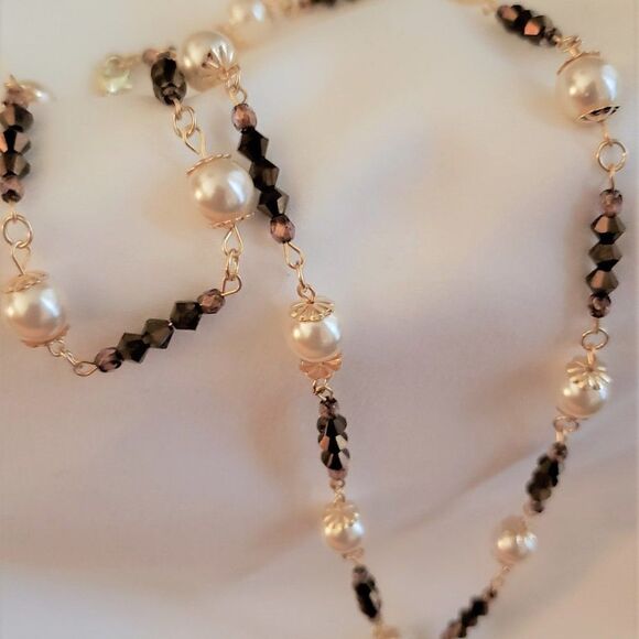 🌺HOST PICK🌺Swarovski Pearl necklace - Handmade (NEW) - Picture 1 of 3